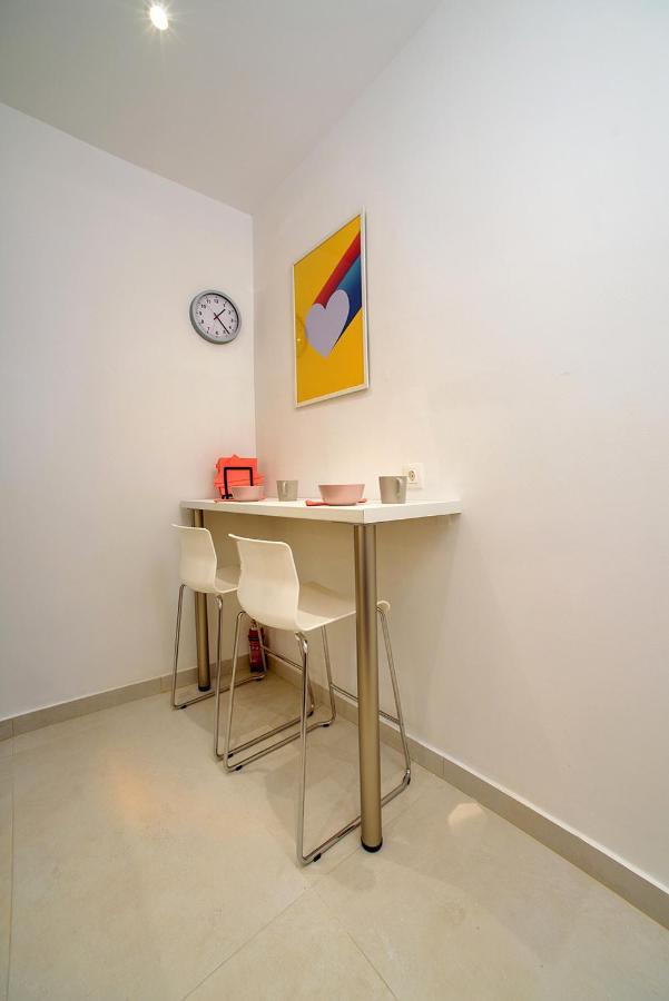 Acropolis Area Family Friendly 2Bdr Apartment Atina Dış mekan fotoğraf